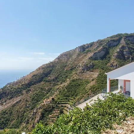 Domus Vigna Fusco, Vista Mare, Amalfi Coast Villa *