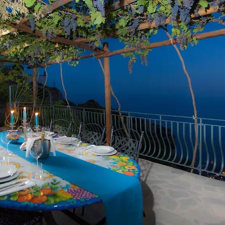 Villa Domus Vigna Fusco, Vista Mare, Amalfi Coast *